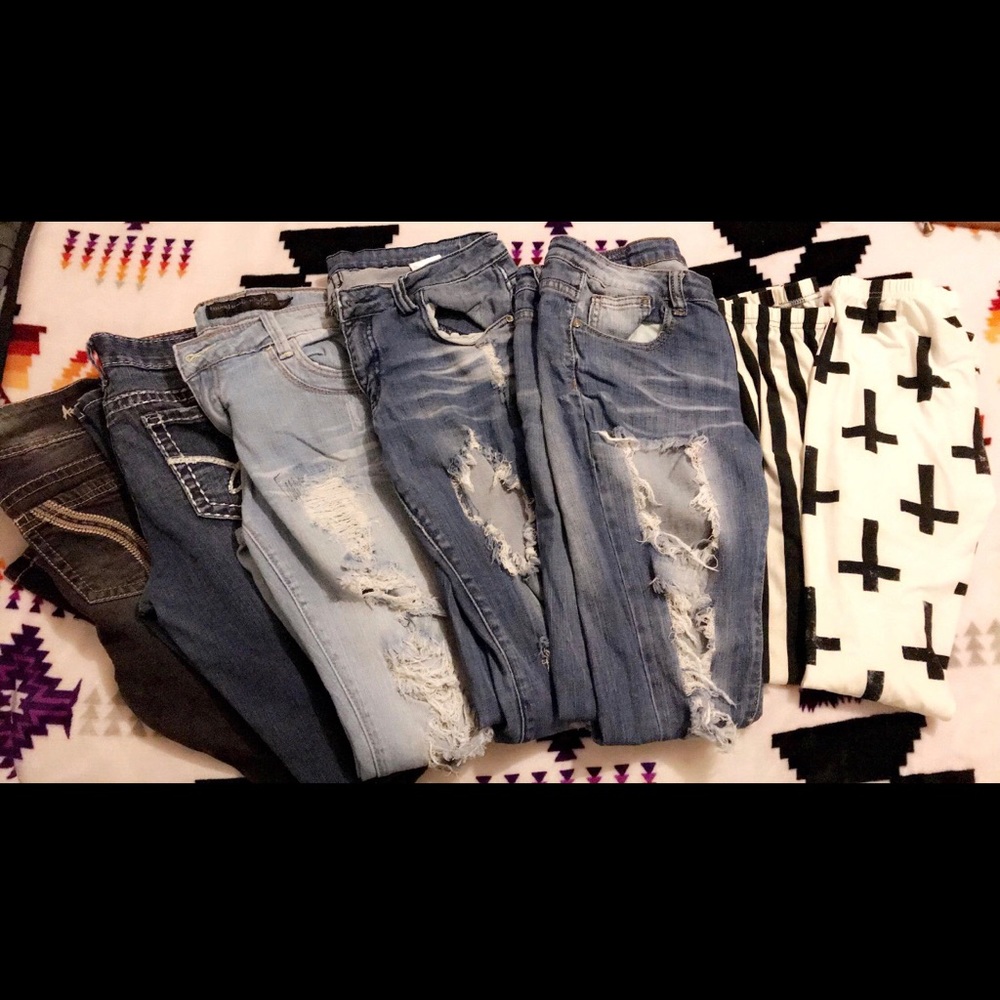 Pants && pair of leggings